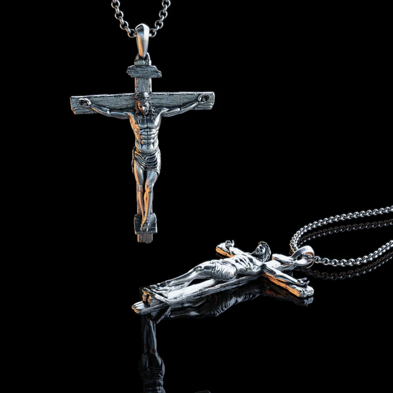 Ezüstből kézzel készített Jesus Crucifix nyaklánc